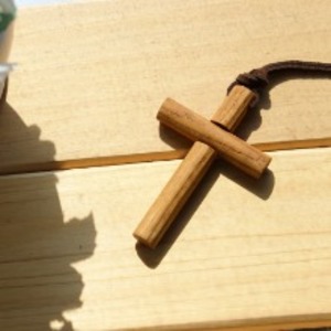 원형나무 십자가목걸이 (개별포장)